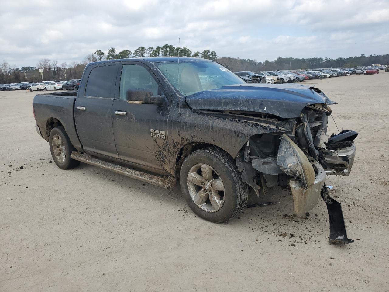 2015 RAM 1500 - Image 4