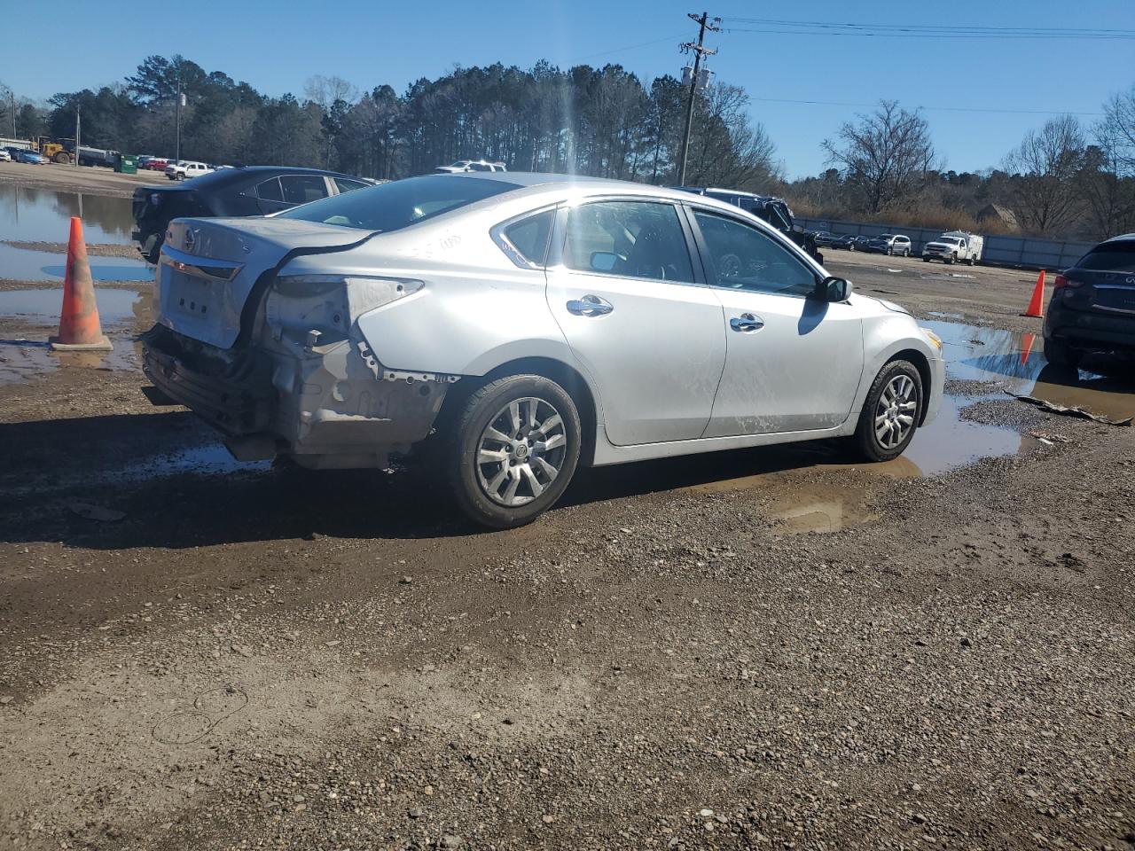 2015 Nissan Altima - Image 3
