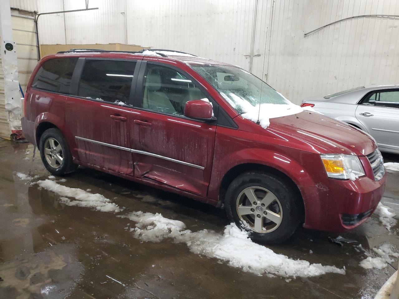 2010 Dodge Caravan - Image 4