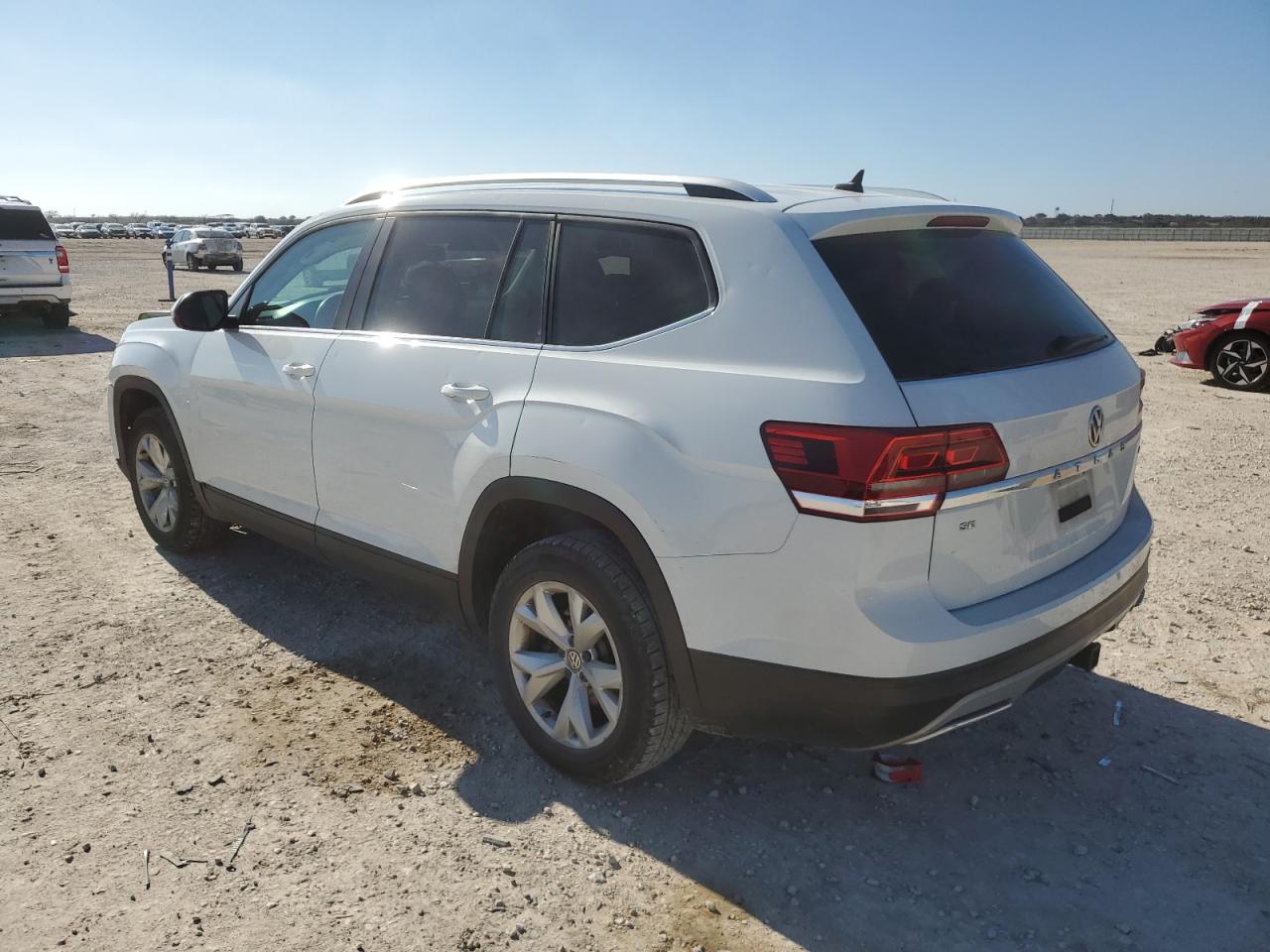 2019 Volkswagen Atlas - Image 2