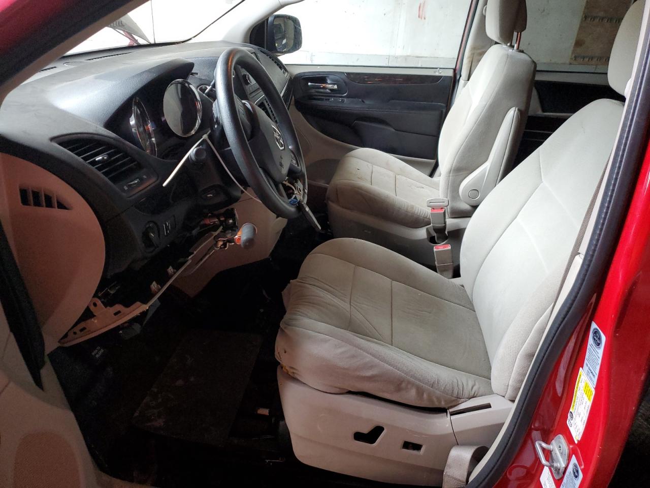 2012 Dodge Caravan - Image 7