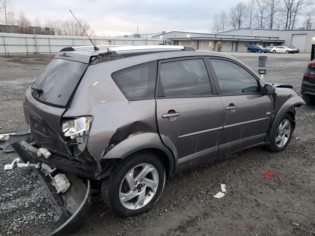 2005 Pontiac Vibe - Image 3