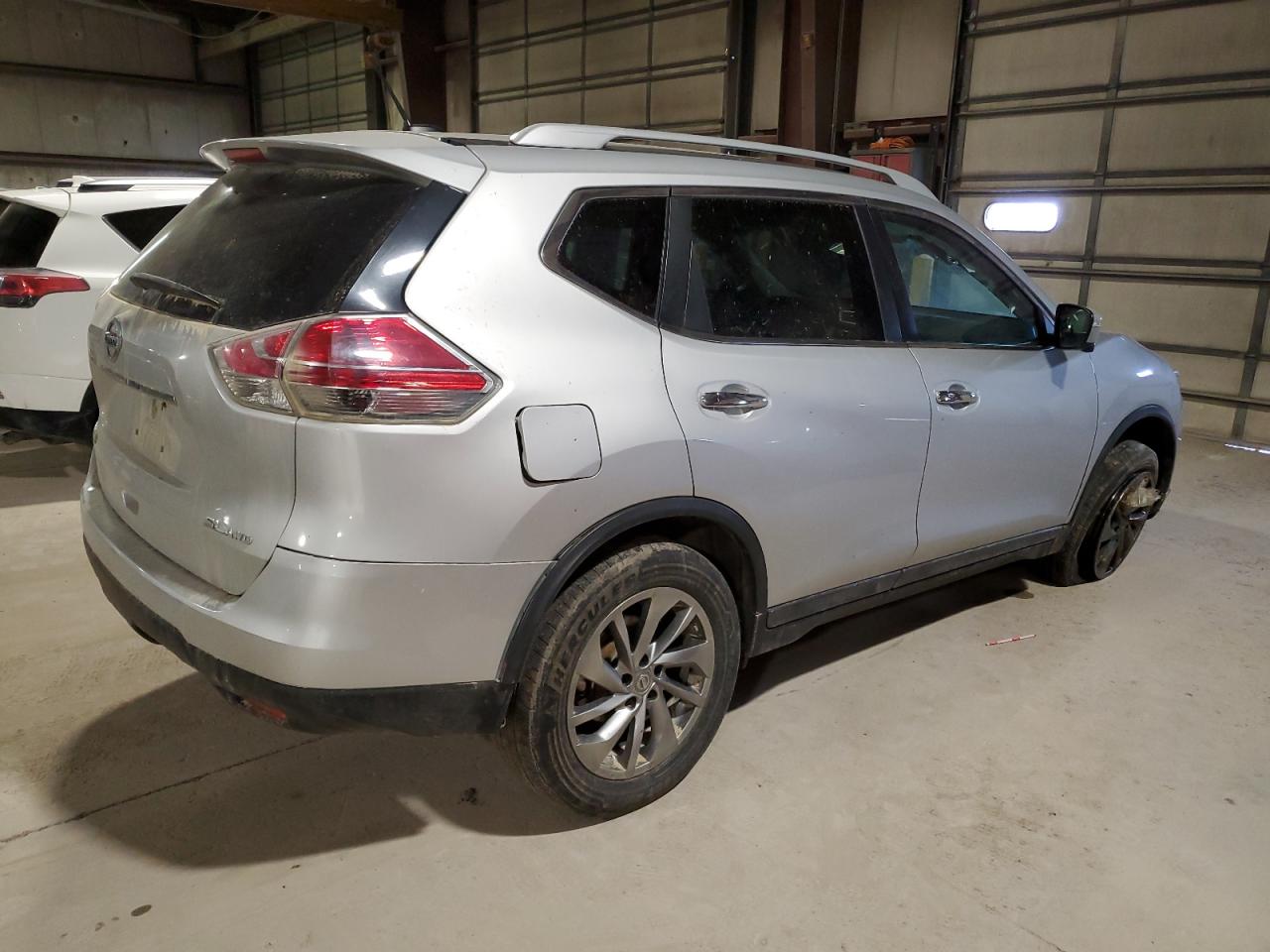2015 Nissan Rogue - Image 3
