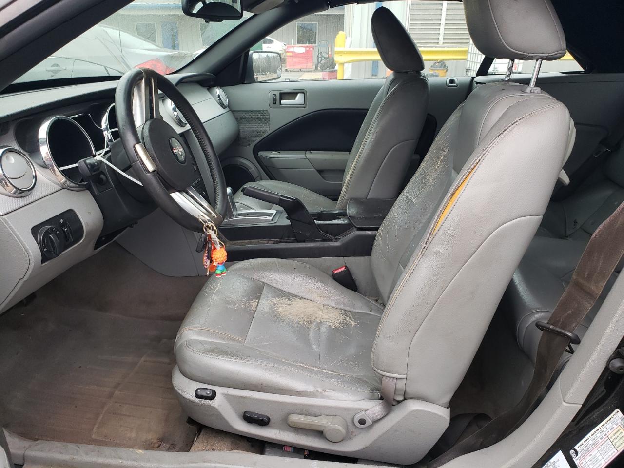 2007 Ford Mustang - Image 7