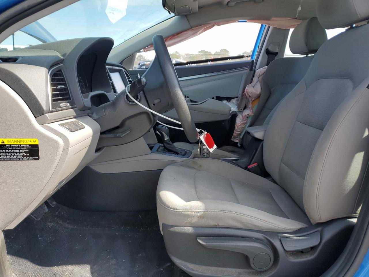 2017 Hyundai Elantra - Image 7