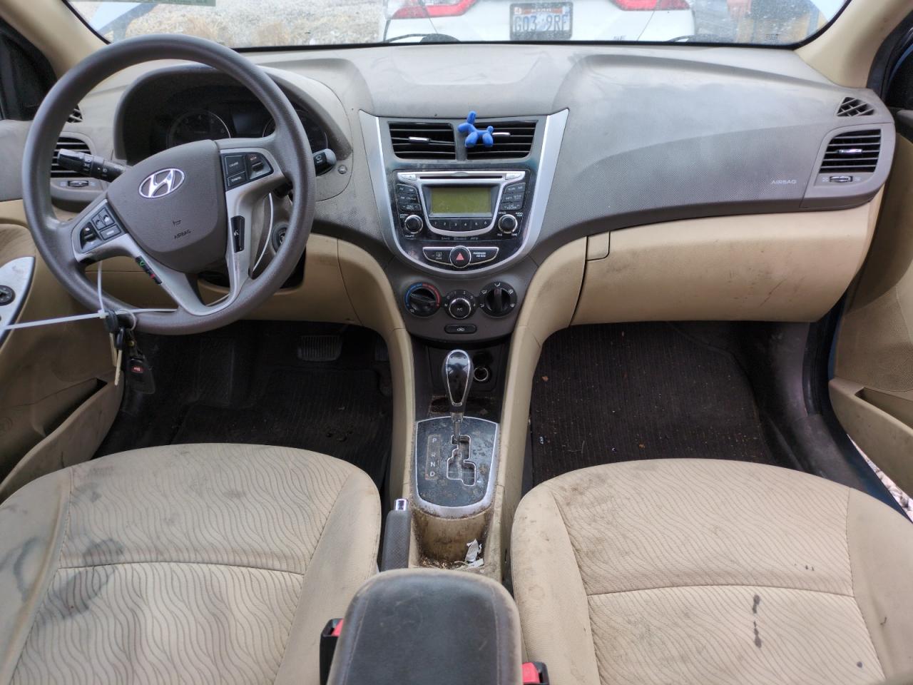 2013 Hyundai Accent - Image 8