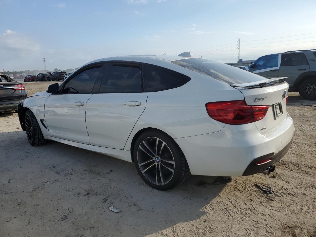 2017 BMW 3er - Image 2