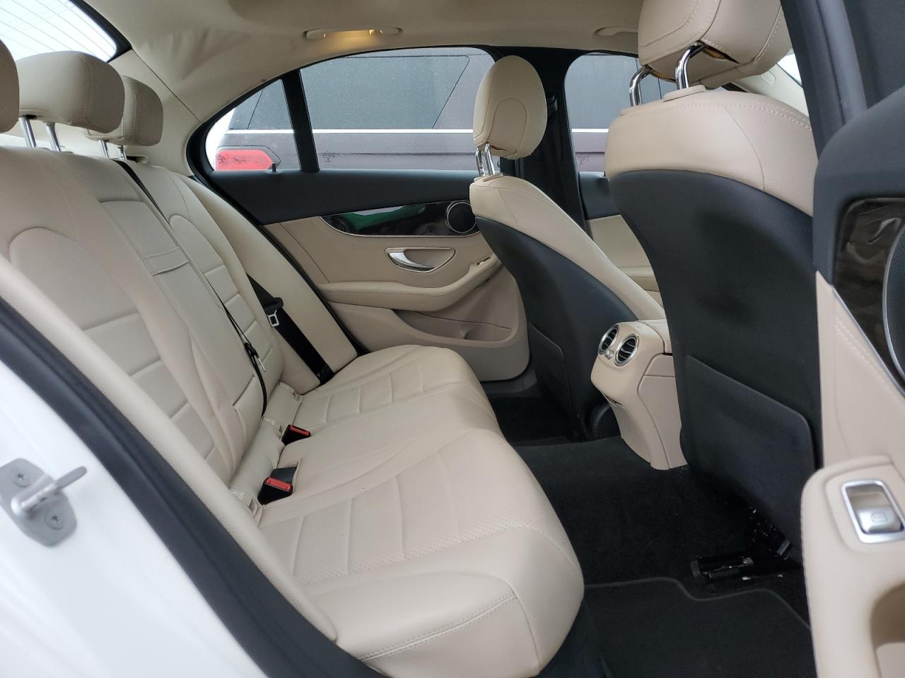 2016 Mercedes-Benz C-klasse - Image 10
