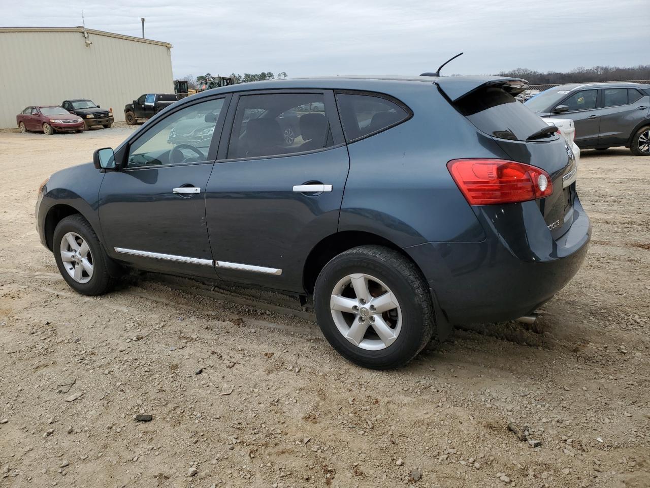 2012 Nissan Rogue - Image 2