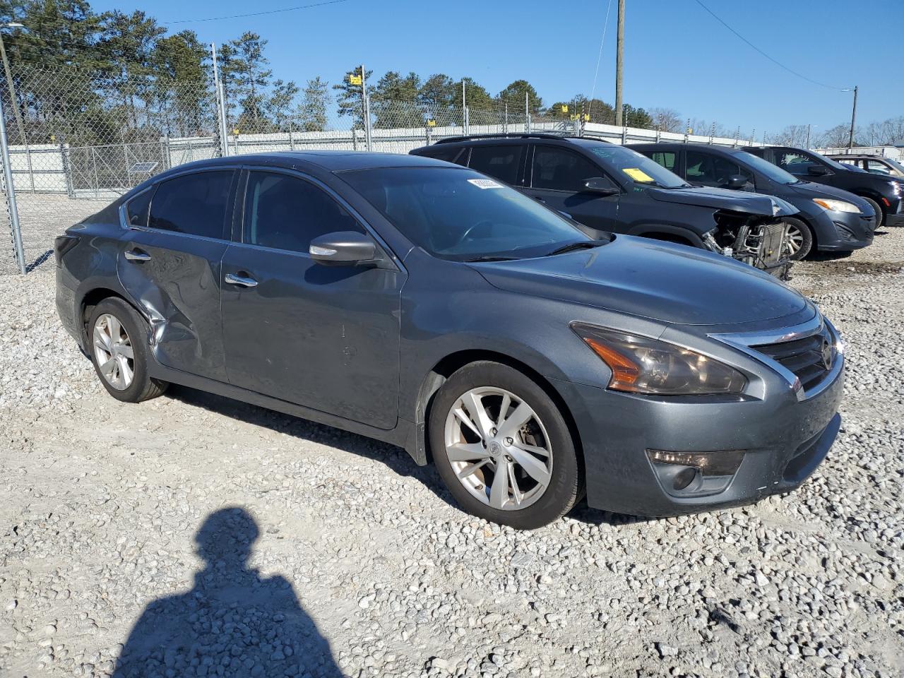 2015 Nissan Altima - Image 4