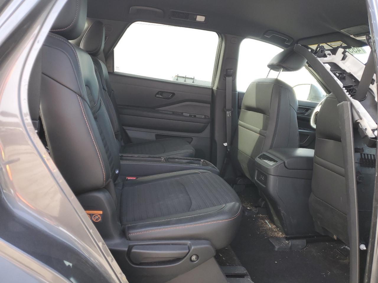 2024 Nissan Pathfinder - Image 11