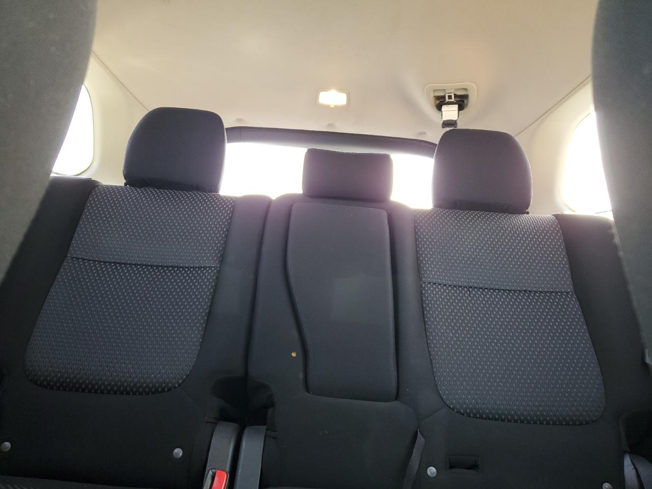 2016 Mitsubishi Outlander - Image 10
