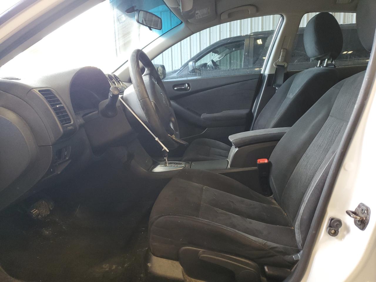 2010 Nissan Altima - Image 7