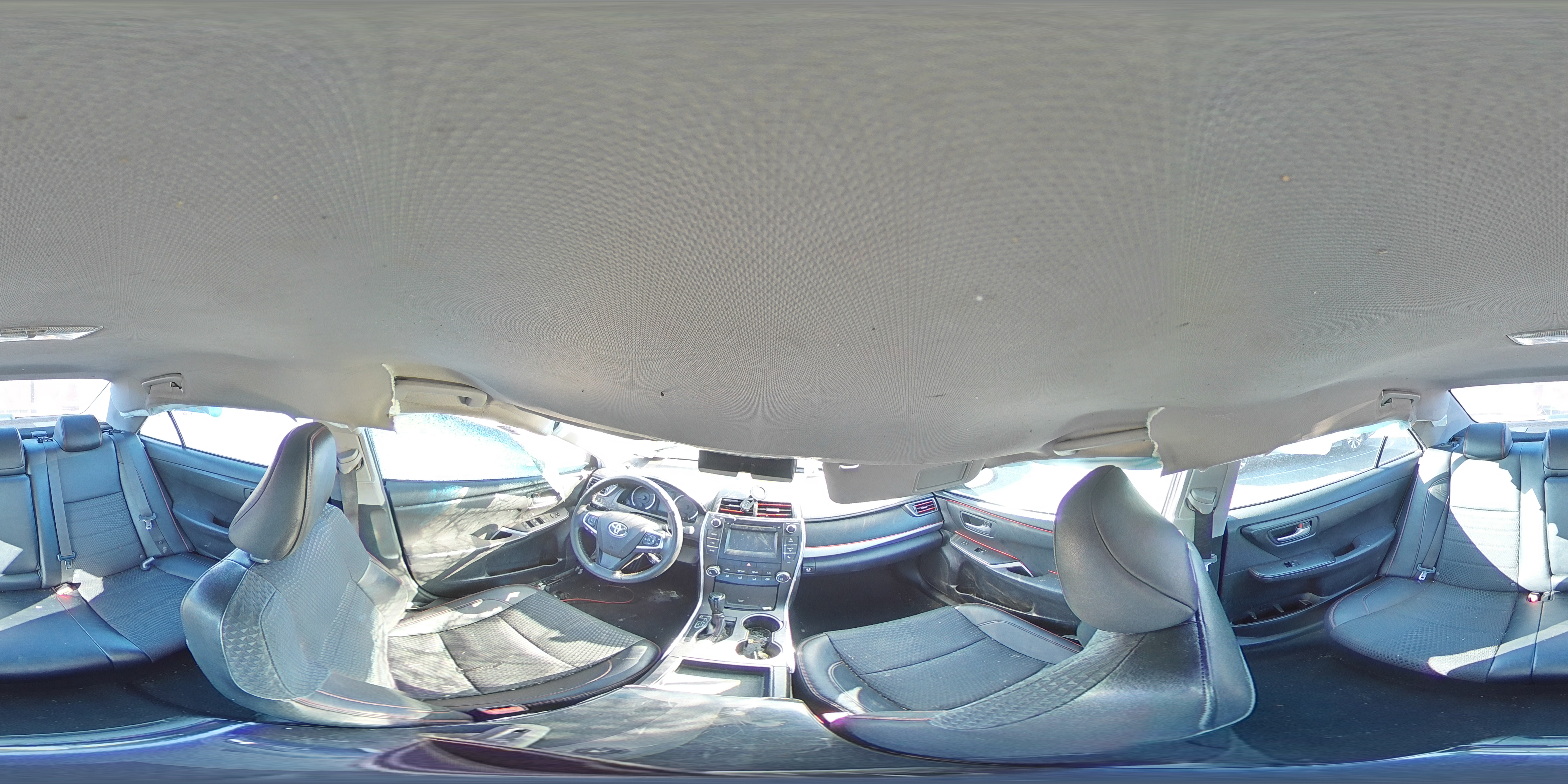2016 Toyota Camry - Image 13