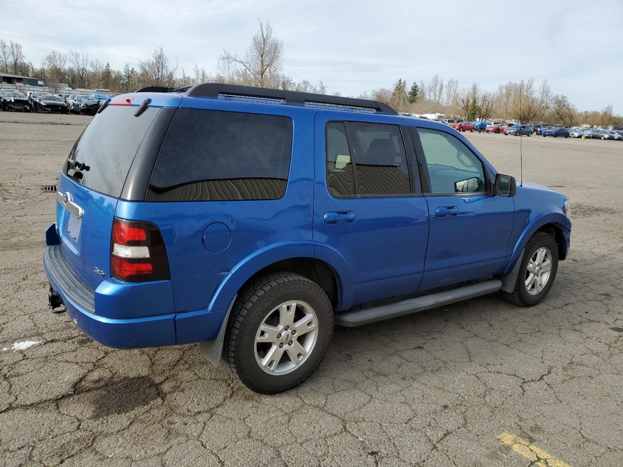 2010 Ford Explorer - Image 3
