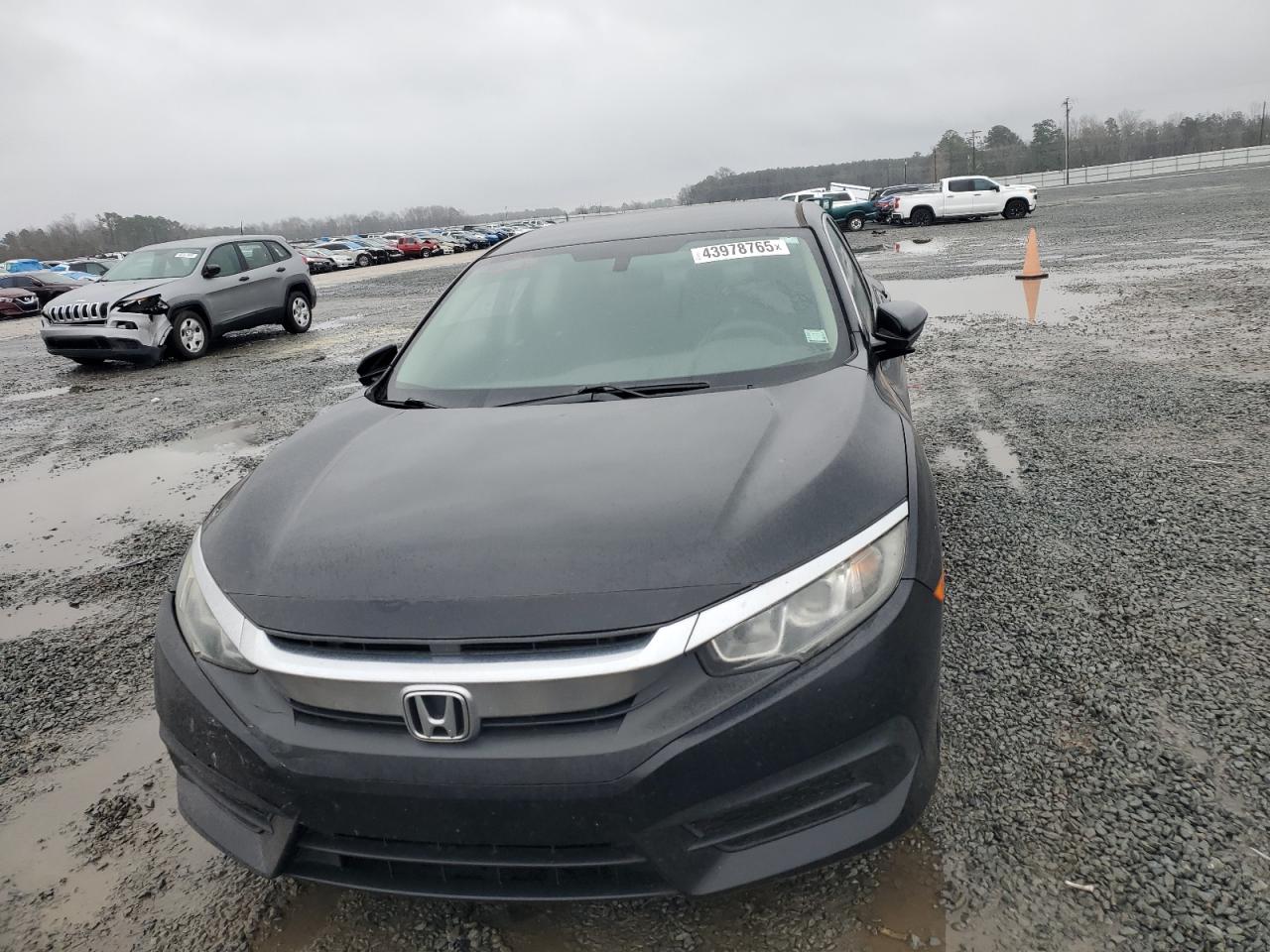 2018 Honda Civic - Image 5