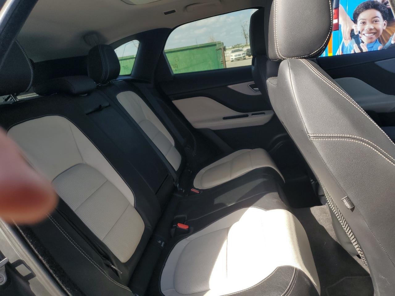 2017 Jaguar F-Pace - Image 11