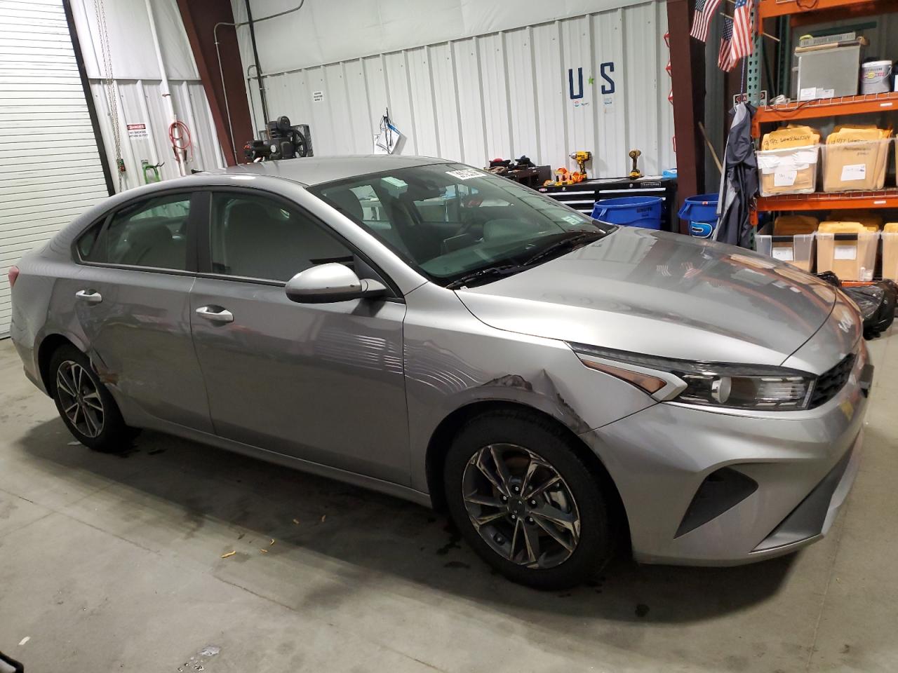 2024 Kia Forte - Image 4