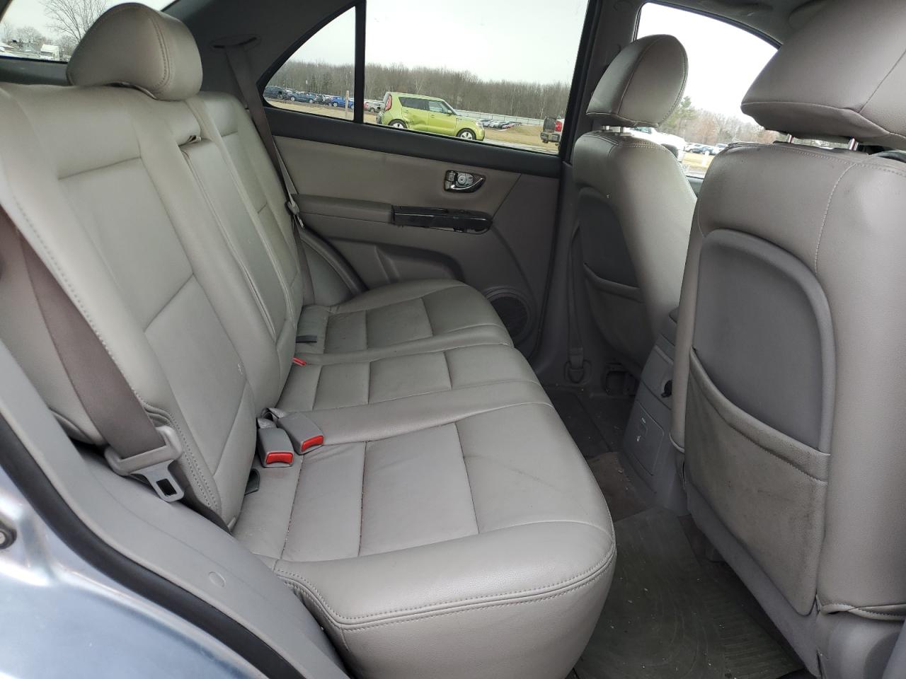 2008 Kia Sorento - Image 11