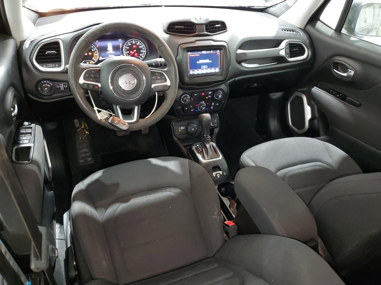 2021 Jeep Renegade - Image 8