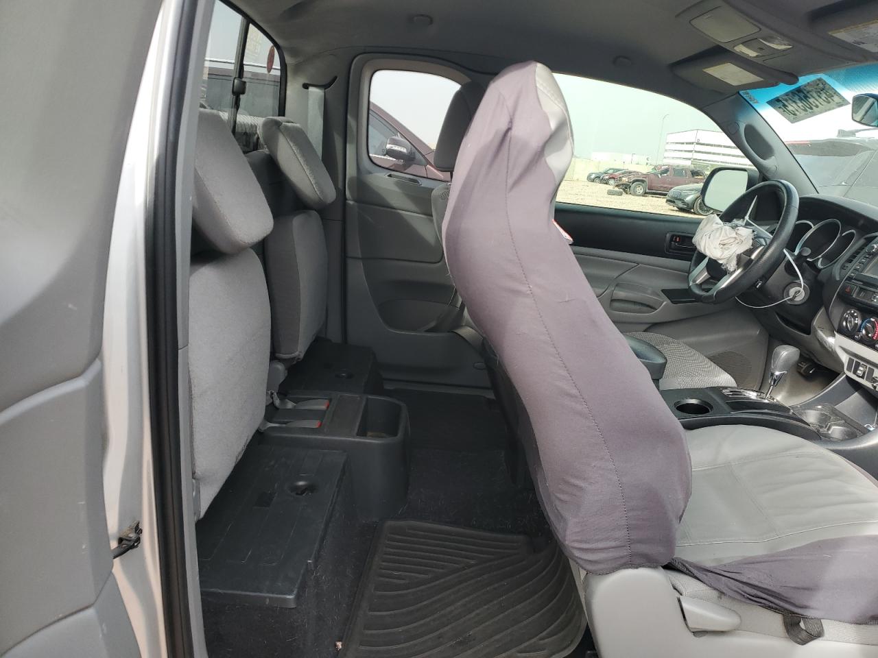 2013 Toyota Tacoma - Image 10