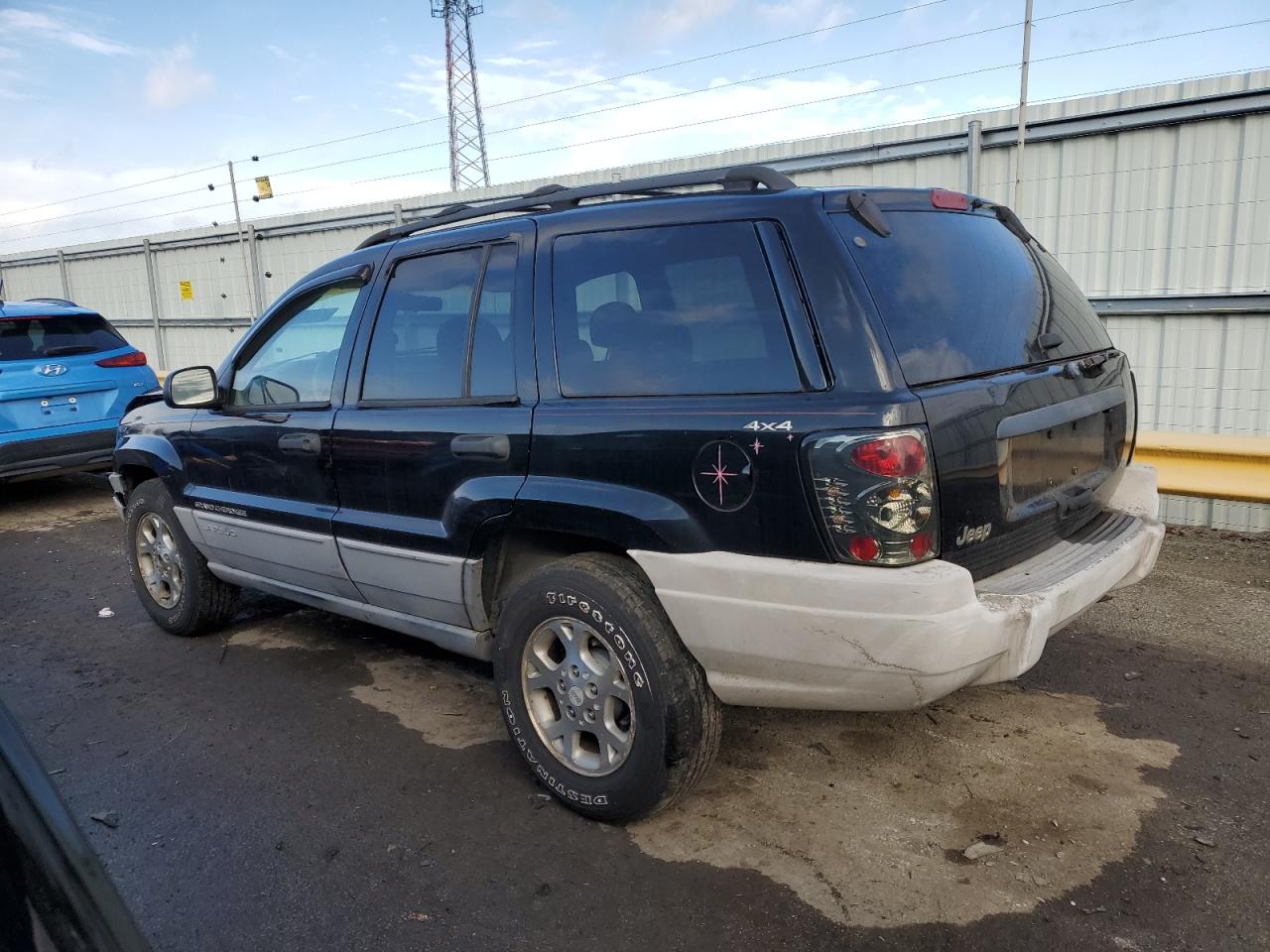 2000 Jeep Grand Cherokee - Image 2