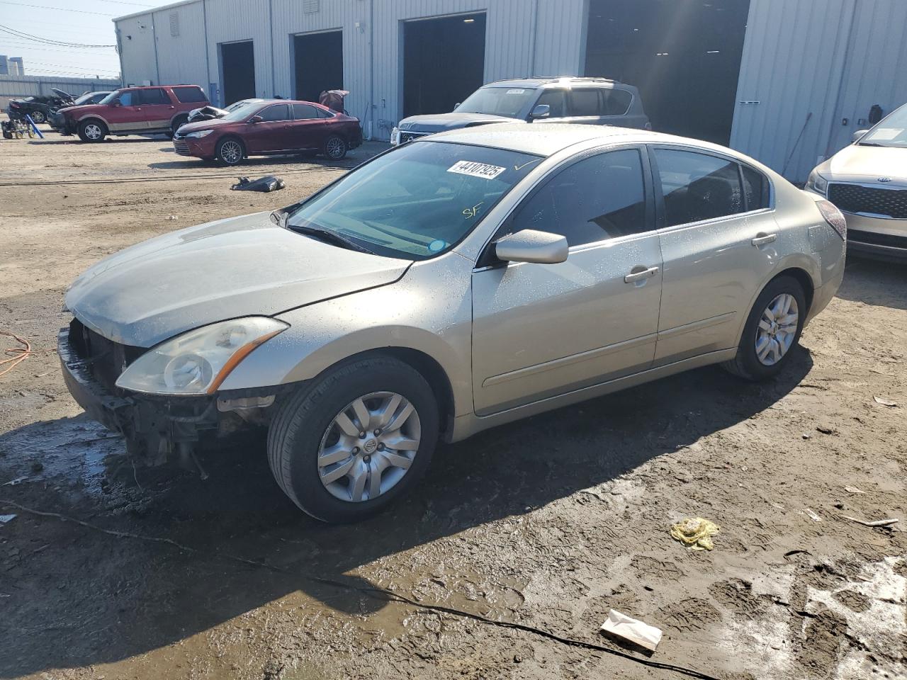 2010 Nissan Altima - Image 1