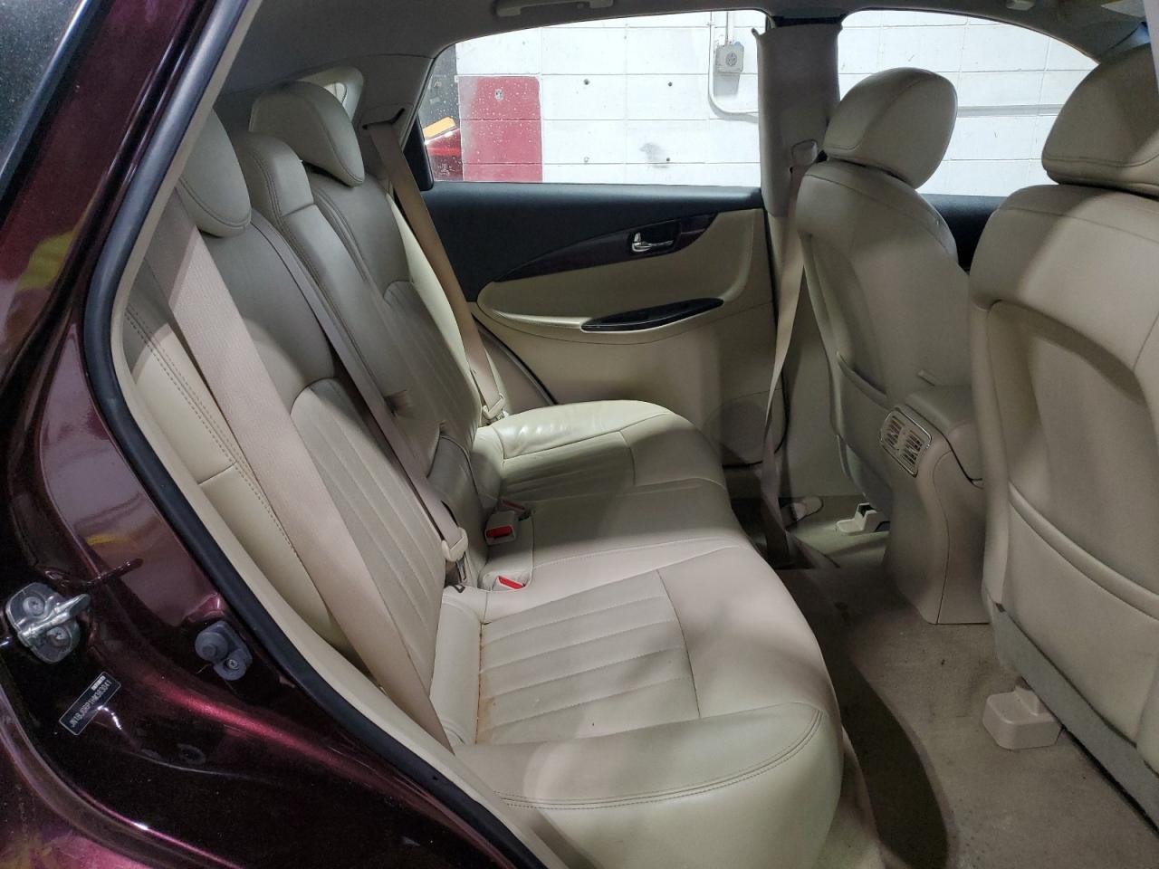 2017 Infiniti QX50 - Image 10