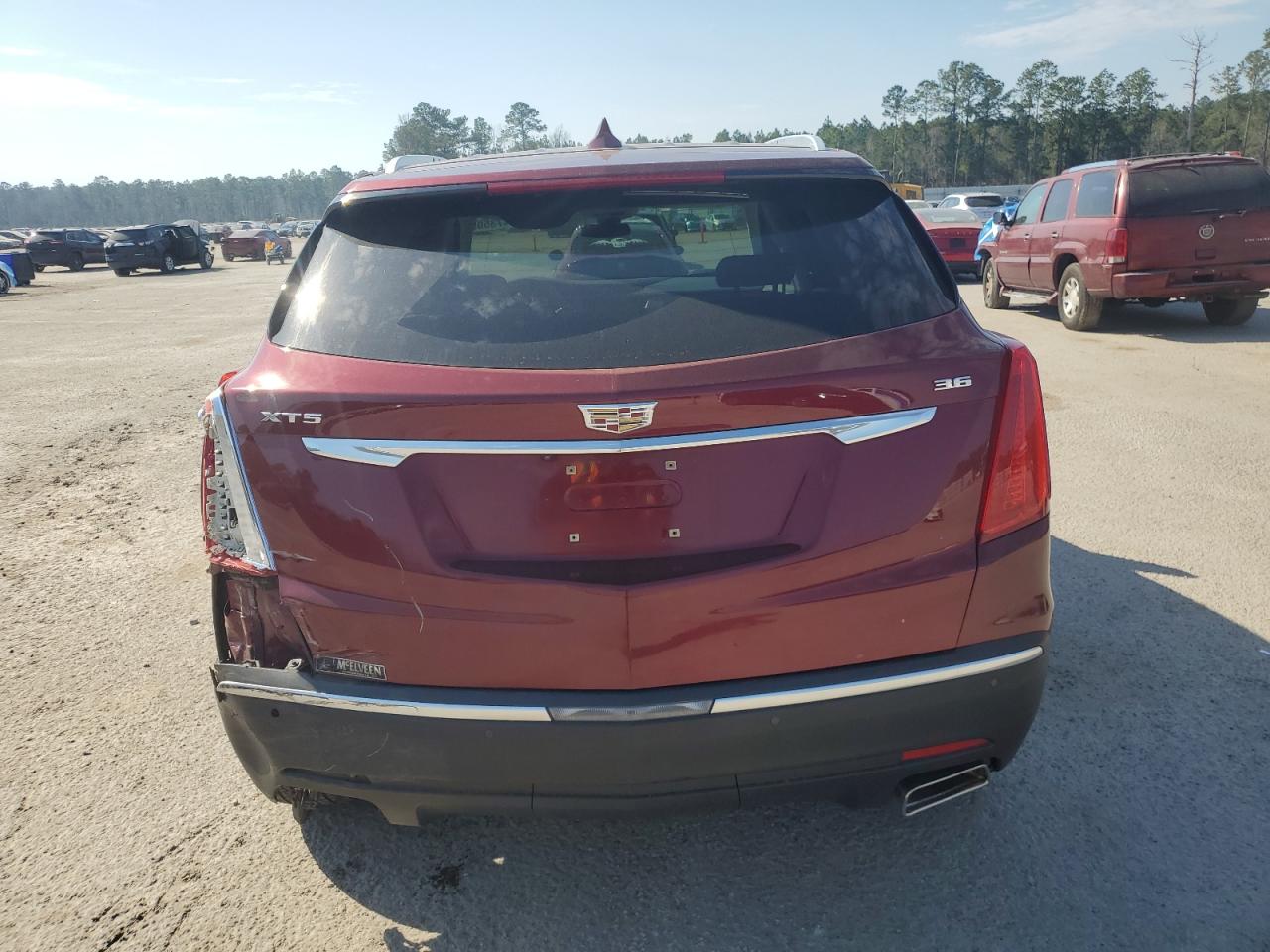 2017 Cadillac XT5 - Image 6
