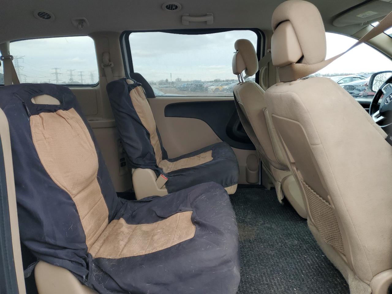 2014 Dodge Caravan - Image 11