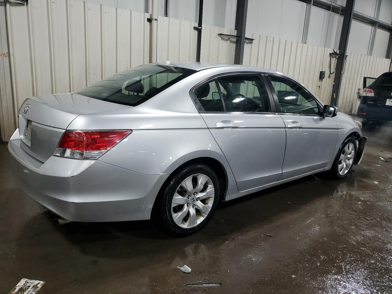 2010 Honda Accord - Image 3
