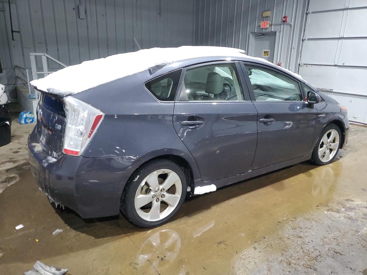 2010 Toyota Prius - Image 3