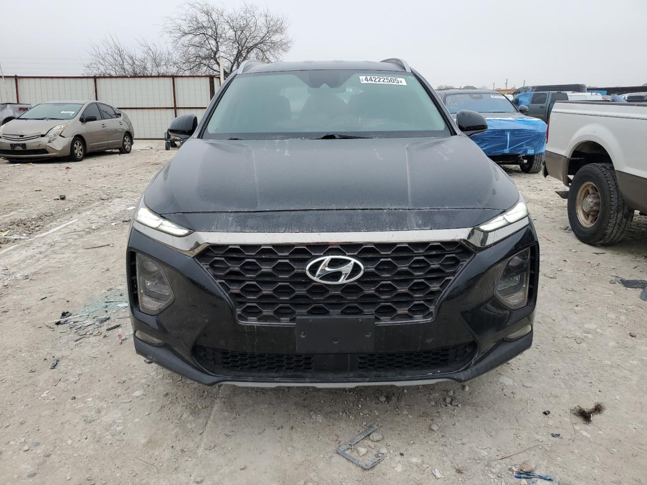2019 Hyundai Santa Fe - Image 5
