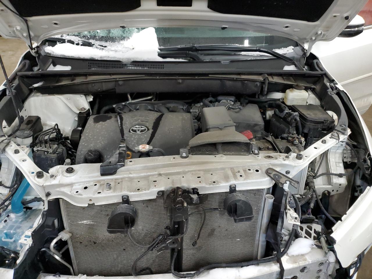 2019 Toyota Highlander - Image 14