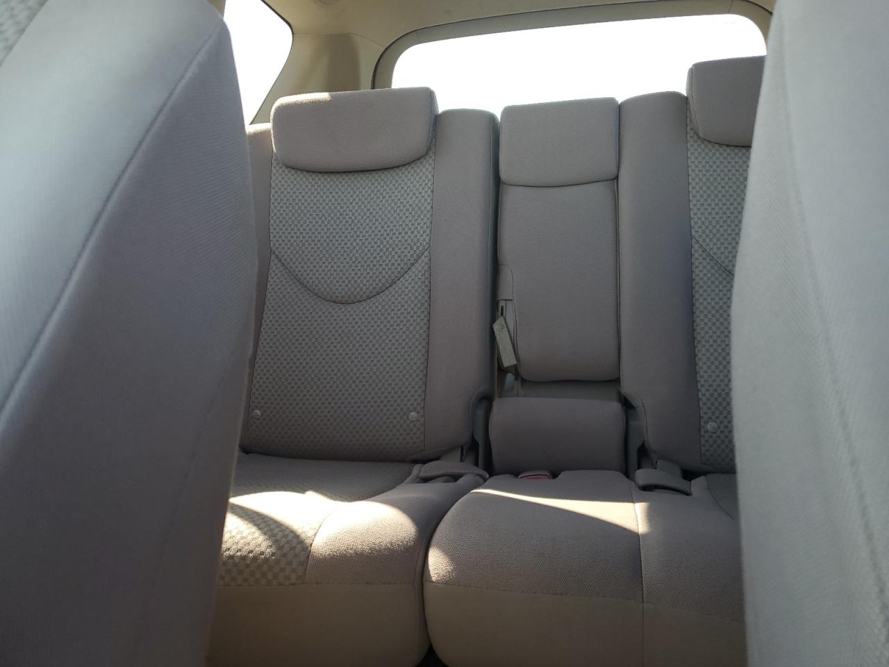 2006 Toyota RAV 4 - Image 10