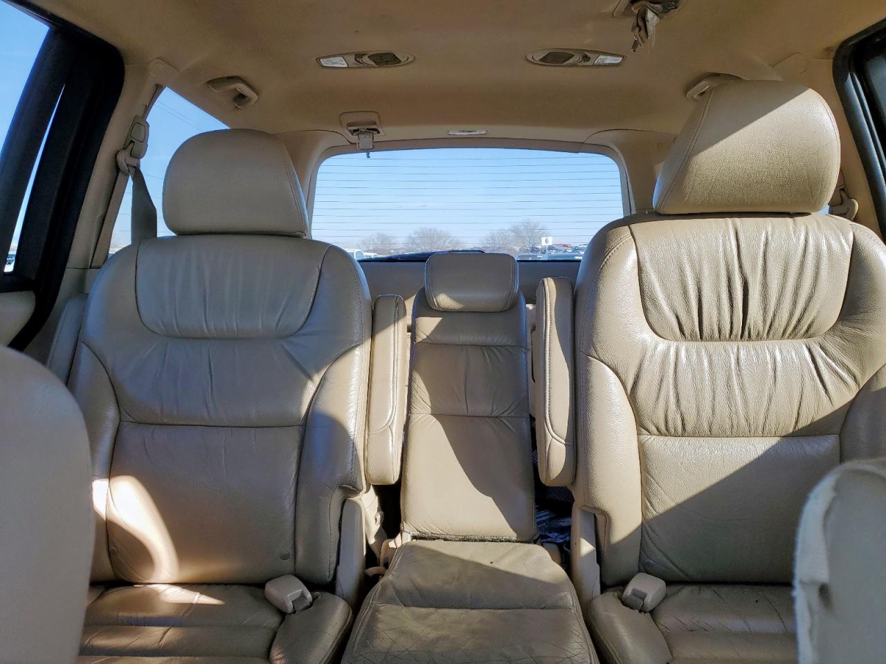 2007 Honda Odyssey - Image 10
