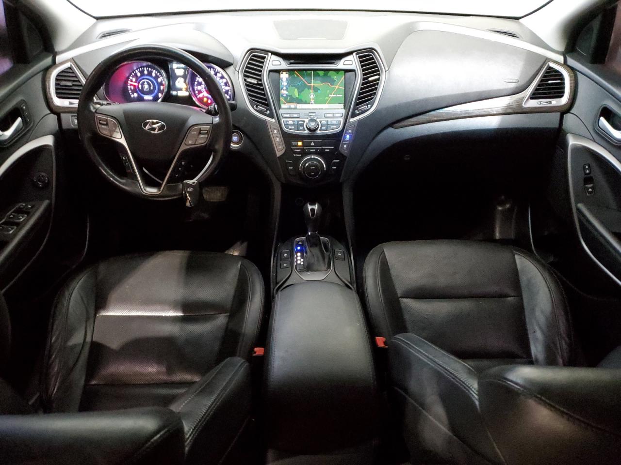 2015 Hyundai Santa Fe - Image 8