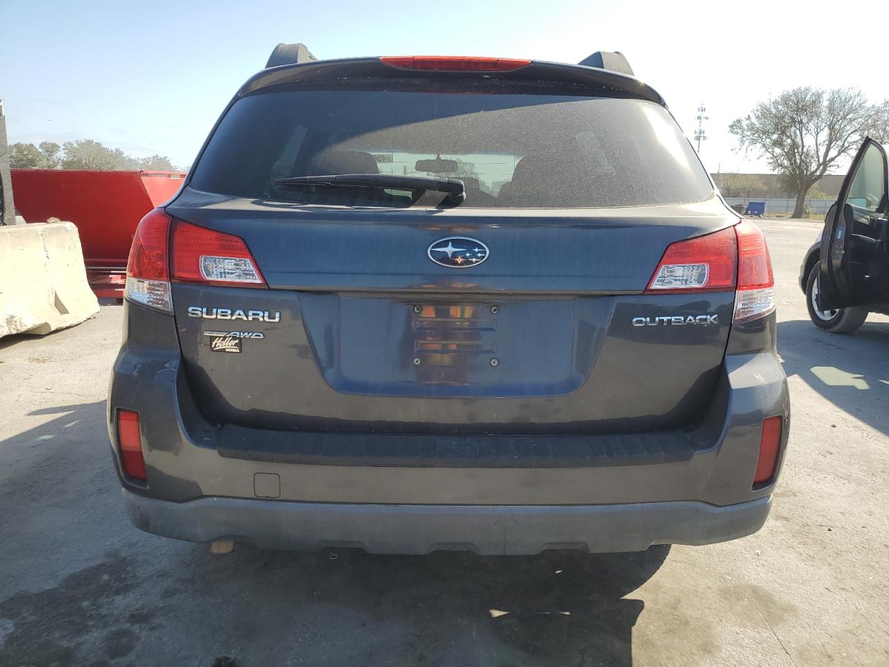 2012 Subaru Outback - Image 6