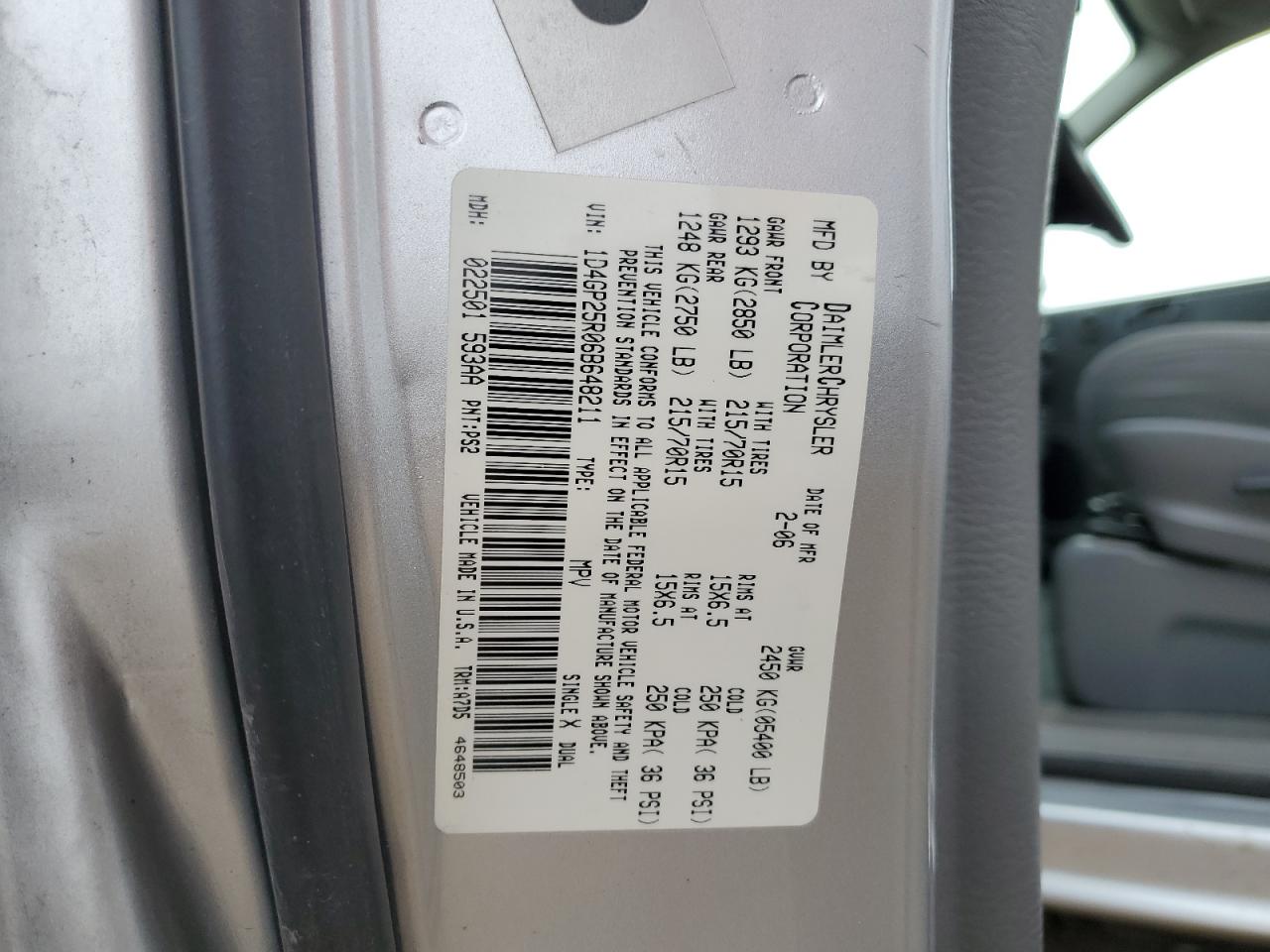 2006 Dodge Caravan - Image 12