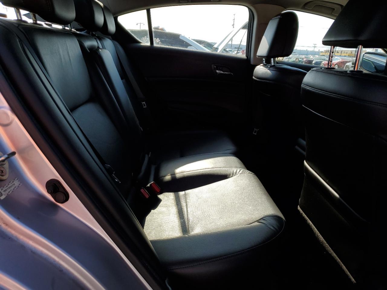 2014 Acura ILX - Image 10