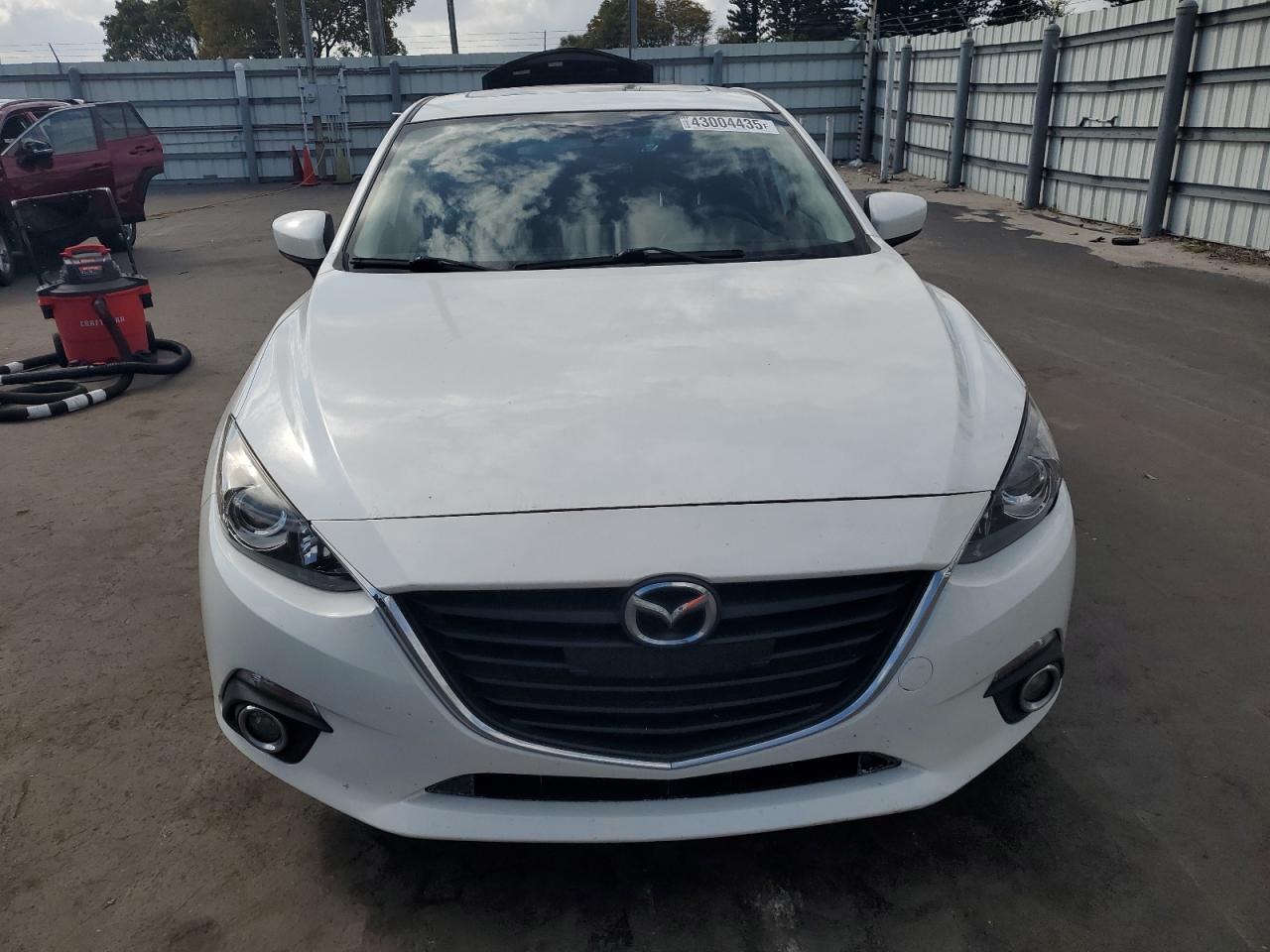 2015 Mazda 3 - Image 5