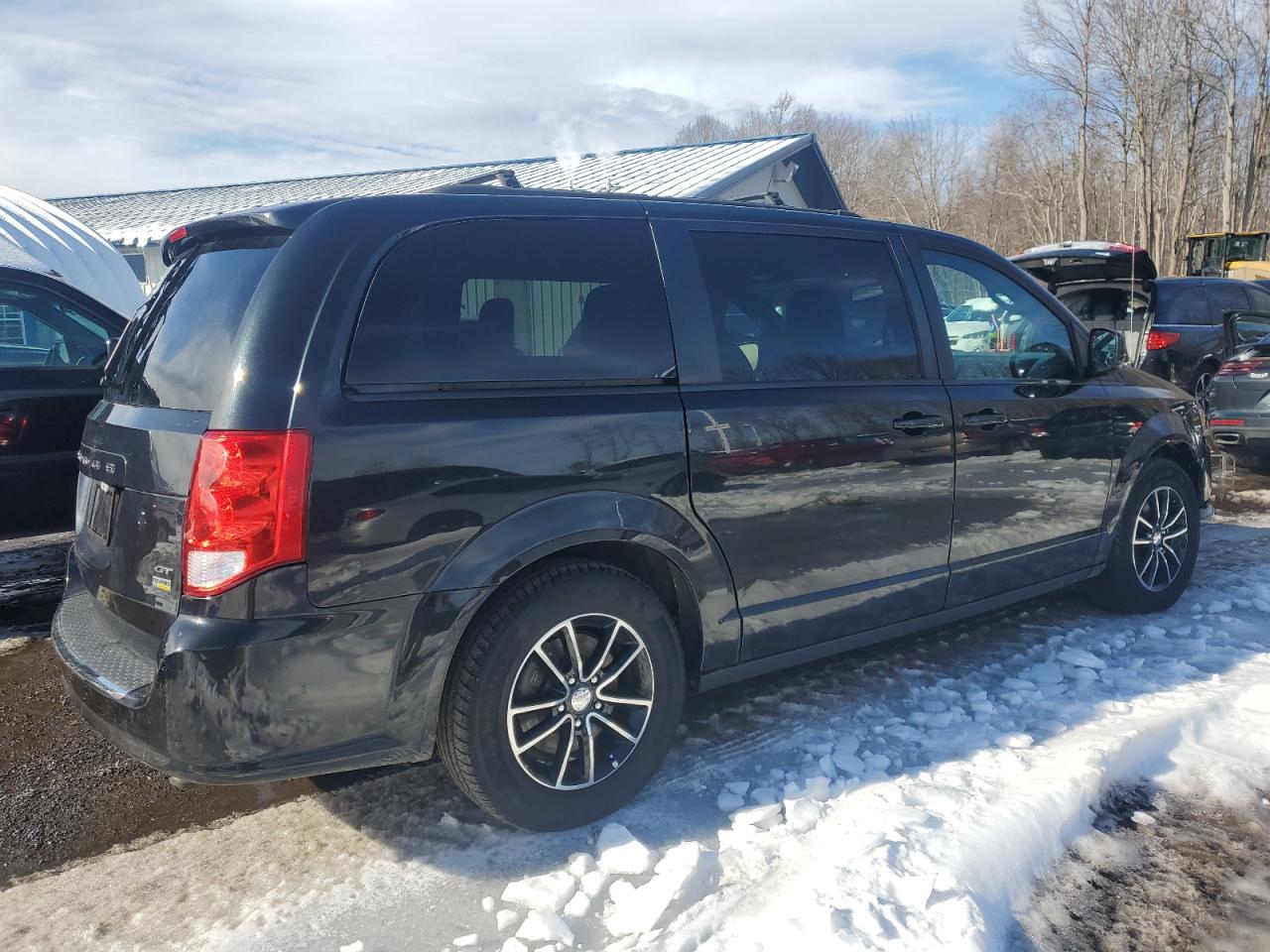 2018 Dodge Caravan - Image 3