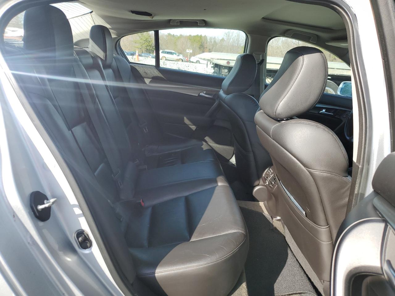2012 Acura TL - Image 11