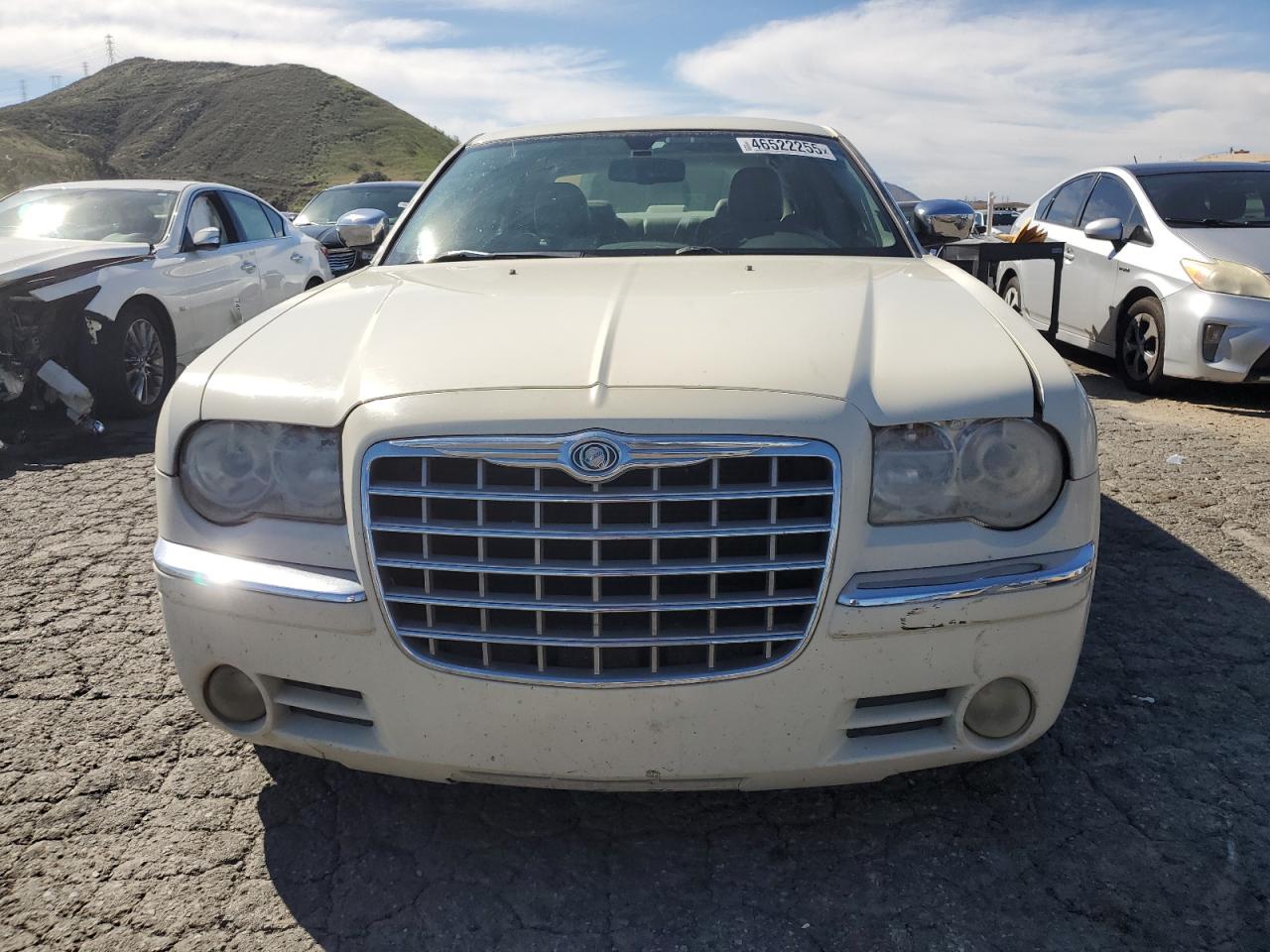 2006 Chrysler 300 - Image 5