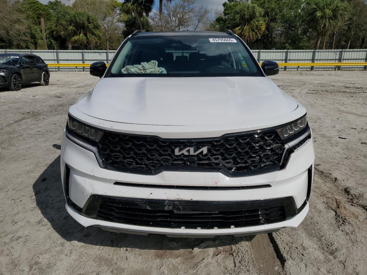 2023 Kia Sorento - Image 5