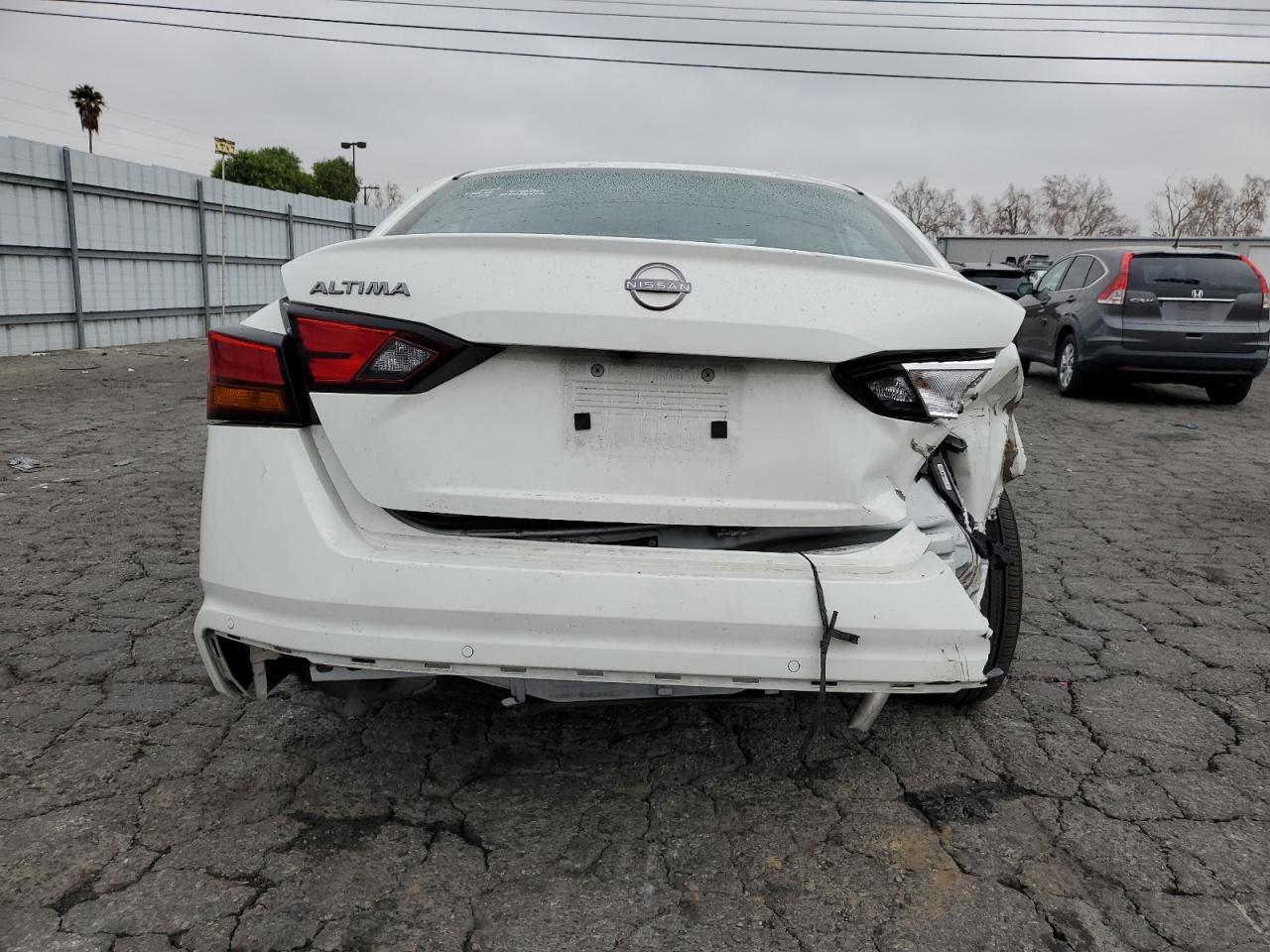 2024 Nissan Altima - Image 6
