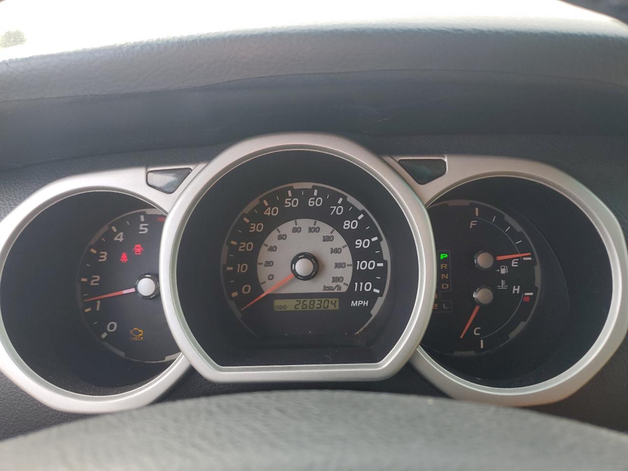 2005 Toyota 4Runner - Image 9