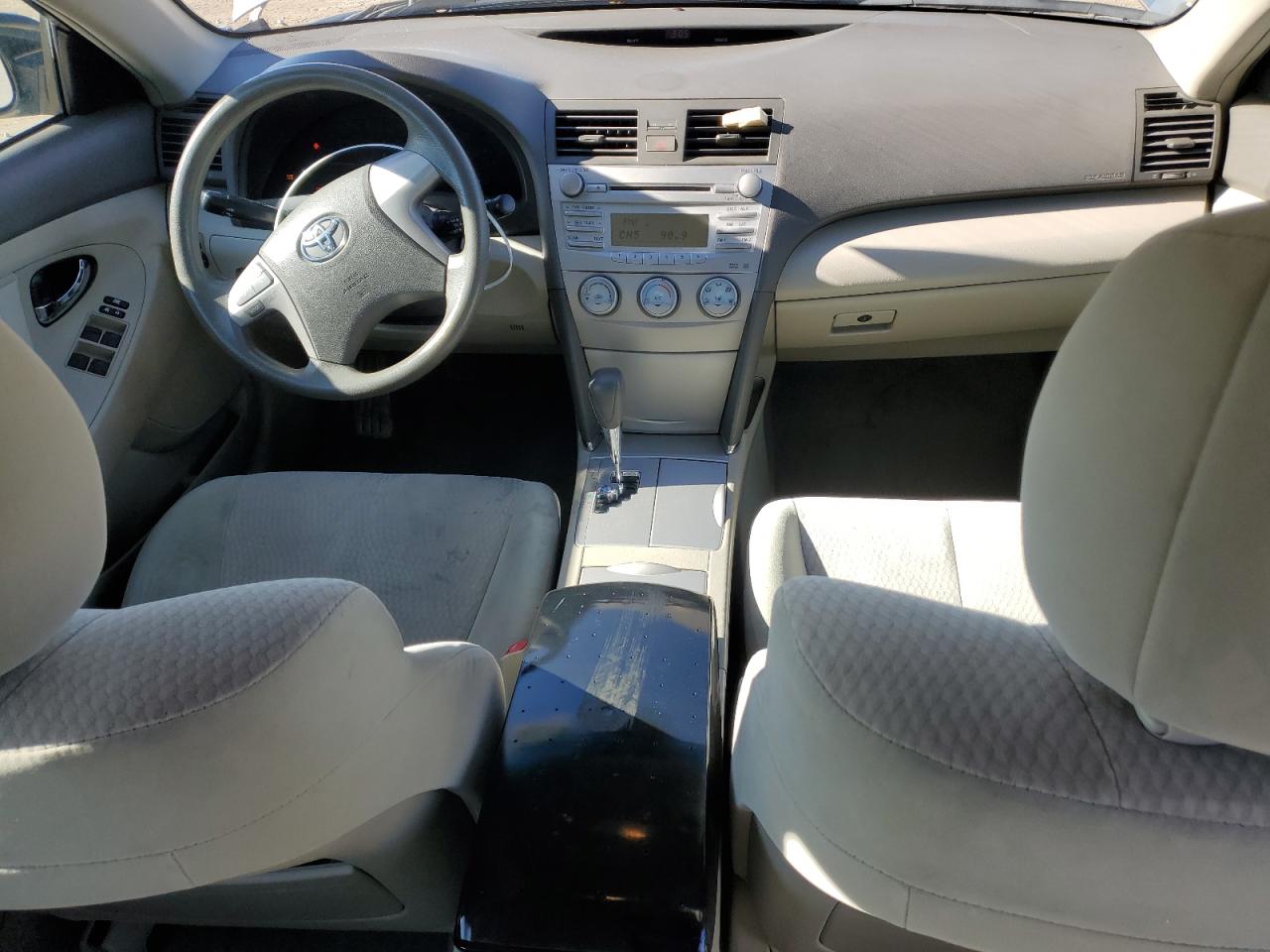 2010 Toyota Camry - Image 8