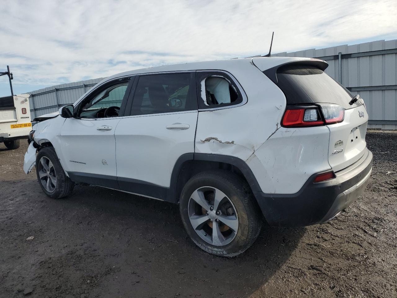 2019 Jeep Grand Cherokee - Image 2