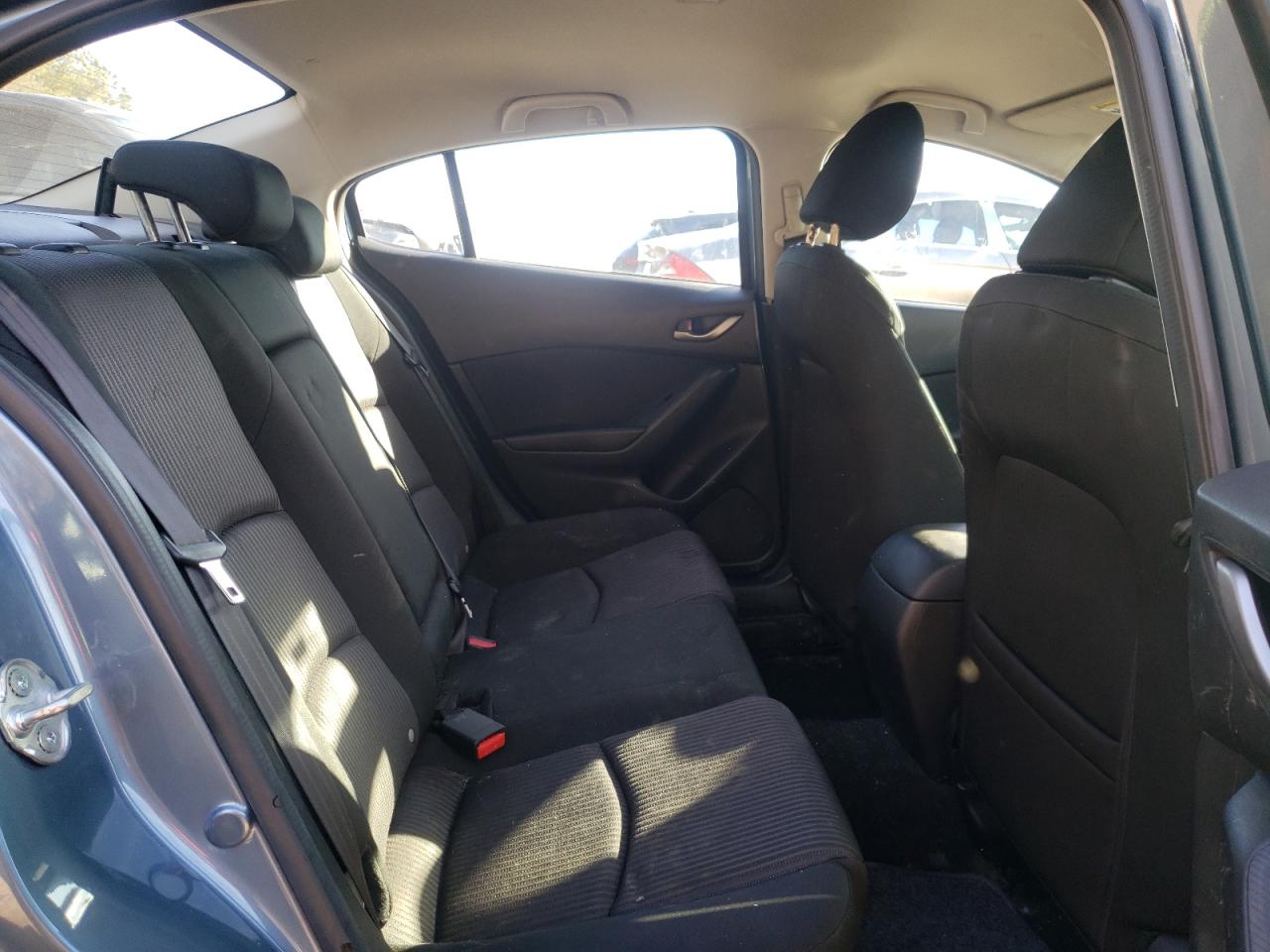 2014 Mazda 3 - Image 10